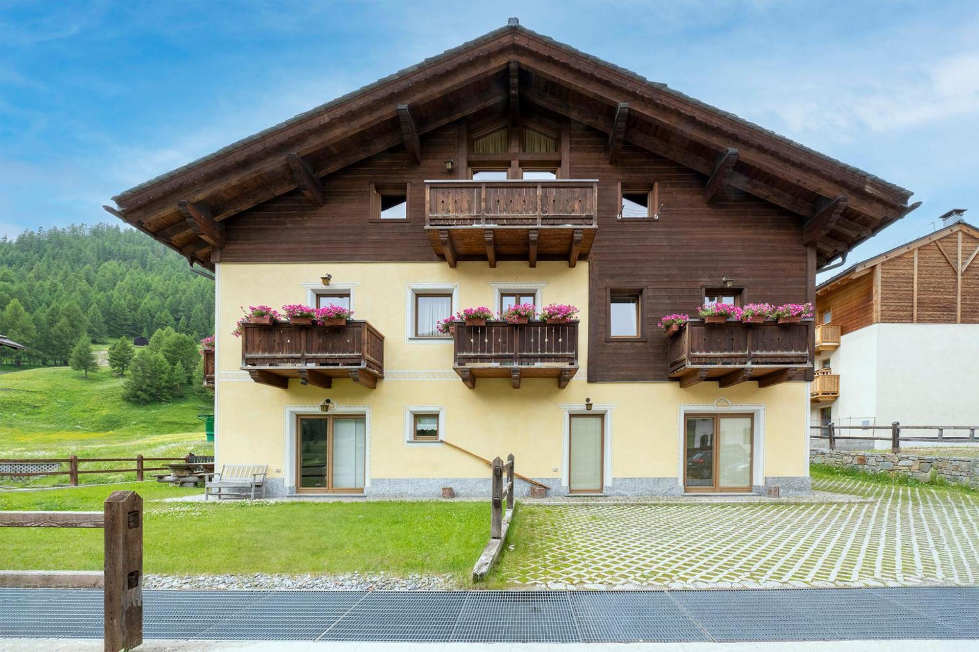 Vera Apartment Ливиньо Екстериор снимка